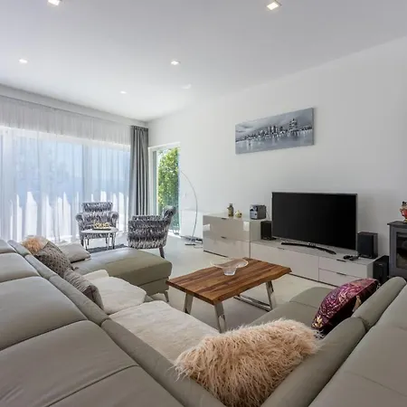 House Casa Lux